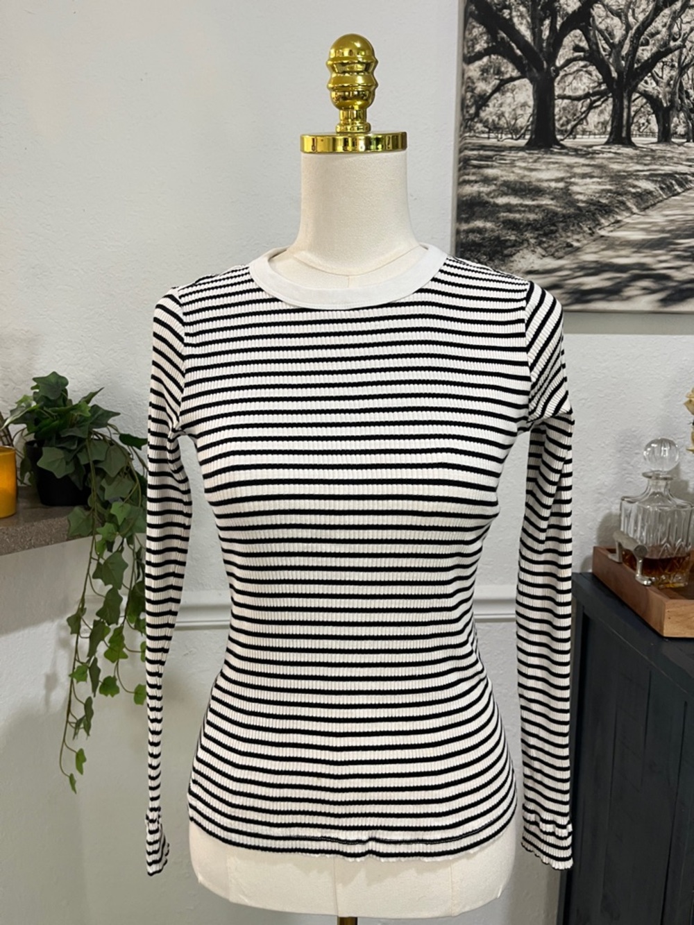 H&M Black & White Striped Ribbed Crew Top
